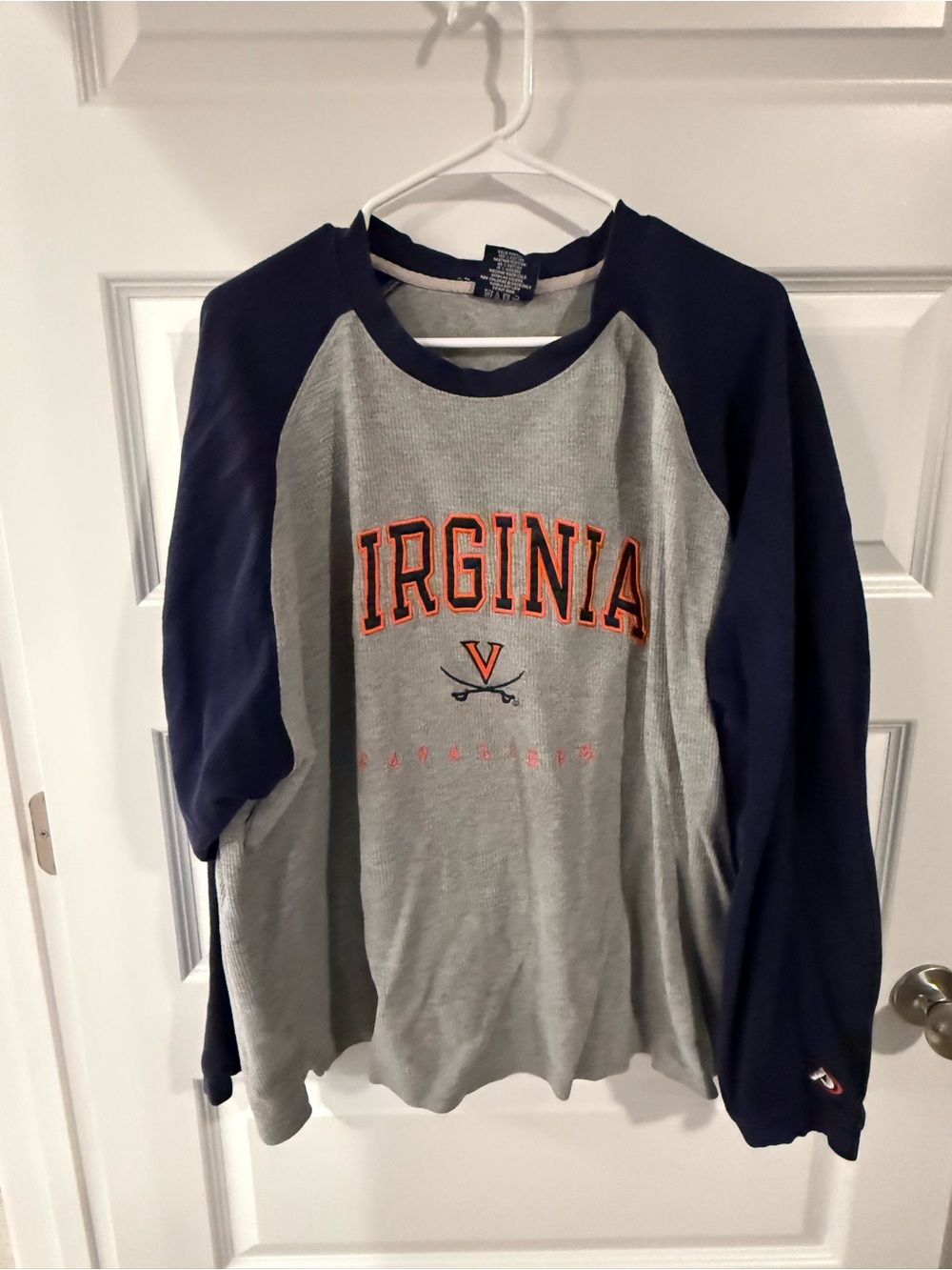 Virginia Raglan Crewneck Sweatshirt - Gray with Navy Sleeves